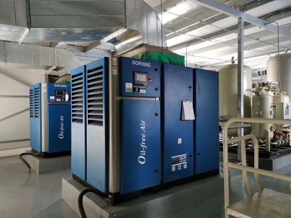 斯可絡(luò)無(wú)油螺桿空壓機(jī)與普通螺桿空壓機(jī)對(duì)比分析，優(yōu)勢(shì)明顯